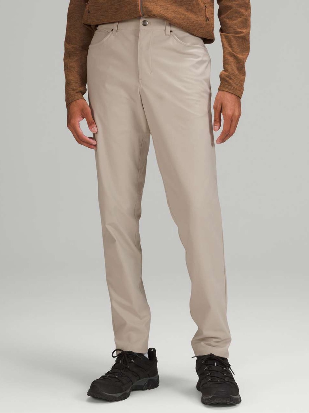 Lululemon ABC Slim-Fit Pant Men’s Size 32 Warpstreme  Tan Casual Office.    Sk23